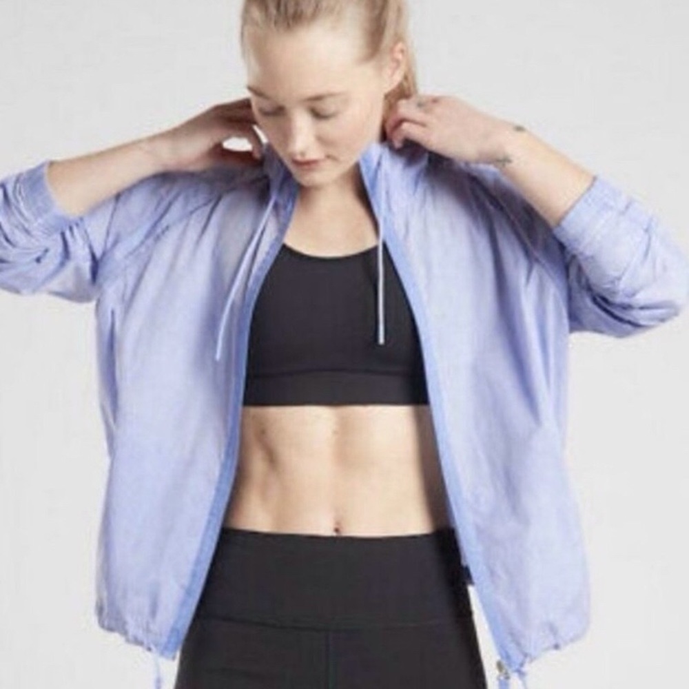 Athleta Expedition Windbreaker Hike Shell Jacket / Periwinkle Blue / Siz…